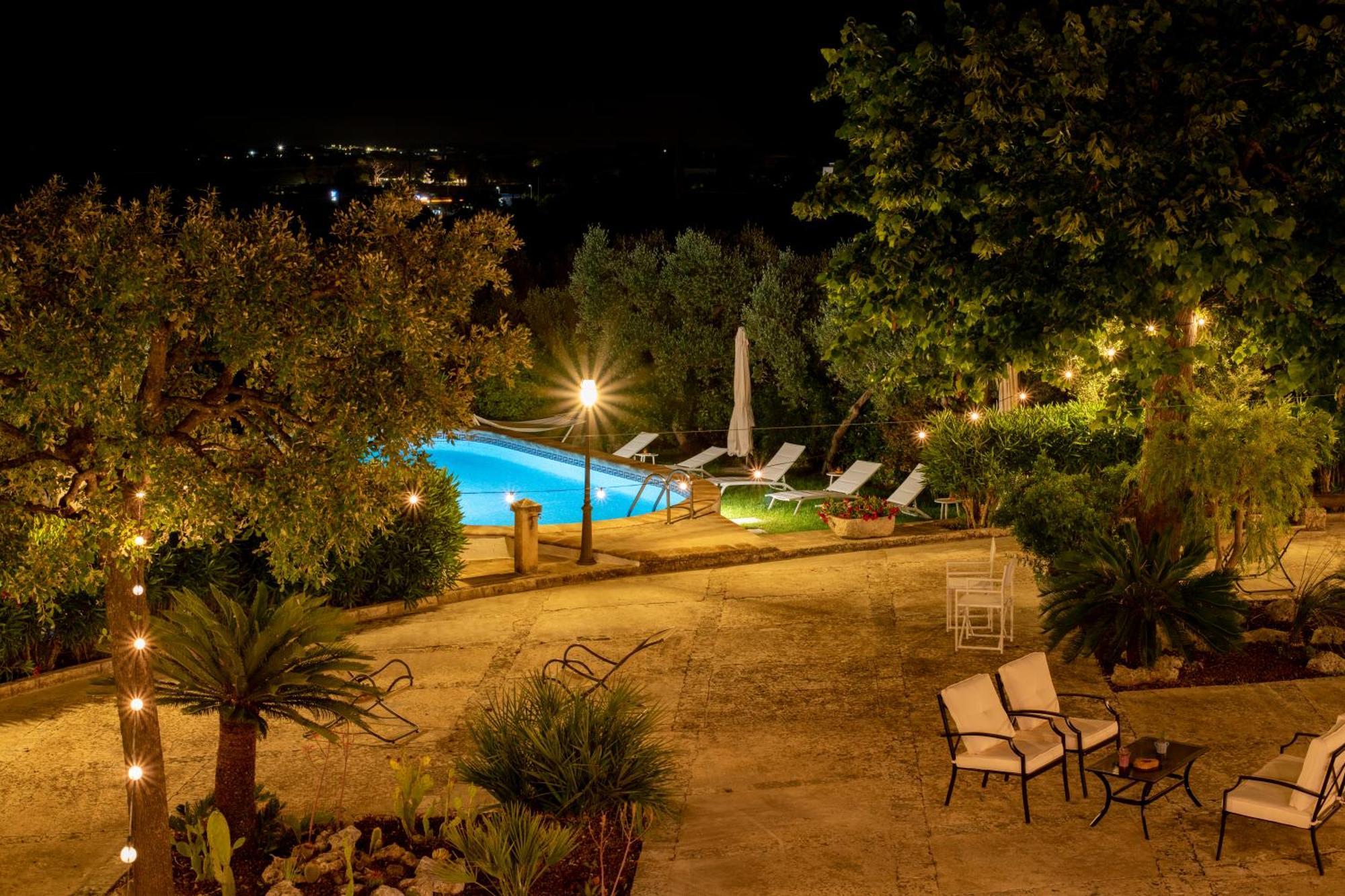 Masseria Trulli Bruni 로코로톤도 외부 사진